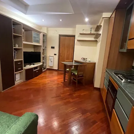 Gaio Melisso Apartment *